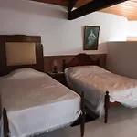 Solar Dos Araujo Coutinho - Casa Dos Cavaleiros - Turismo Habitacao ホームステイ Vila da Ponte (Viseu)