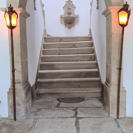 Solar Dos Araujo Coutinho - Casa Dos Cavaleiros - Turismo Habitacao