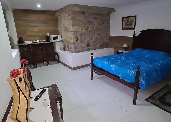 Solar Dos Araújo Coutinho - Casa Dos Cavaleiros - Turismo Vila da Ponte (Viseu)