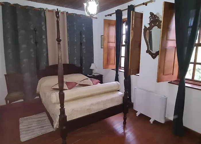 Solar Dos Araújo Coutinho - Casa Dos Cavaleiros - Turismo Habitación en casa particular Vila da Ponte (Viseu)