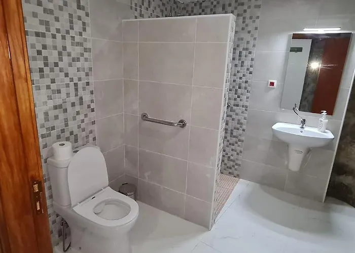 Solar Dos Araújo Coutinho - Casa Dos Cavaleiros - Turismo * Vila da Ponte (Viseu)