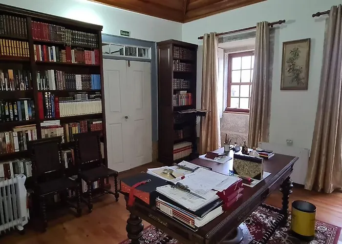 Solar Dos Araújo Coutinho - Casa Dos Cavaleiros - Turismo Vila da Ponte (Viseu)