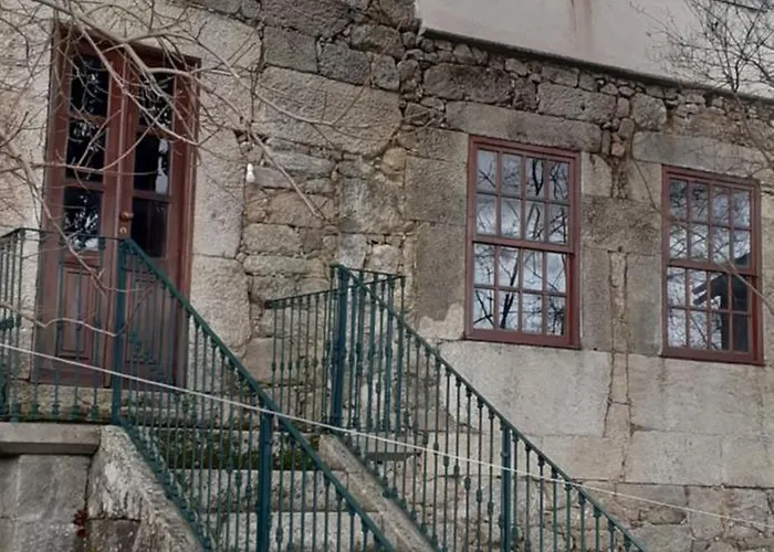 Solar Dos Araújo Coutinho - Casa Dos Cavaleiros - Turismo Habitación en casa particular Vila da Ponte (Viseu)